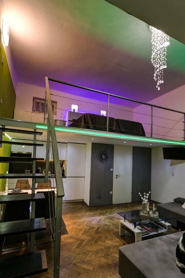 Feel Different Apartment Budapest Exterior foto